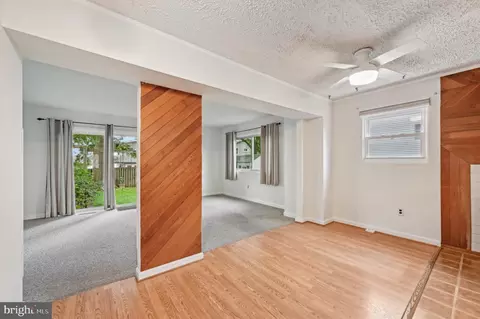 Living - 225 Dunlap Rd, Pasadena, MD 21122 photo 4 of 5