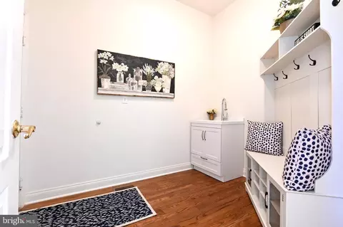 Entry Way - 3452 Monarch Dr, Edgewater, MD 21037 photo 13 of 16