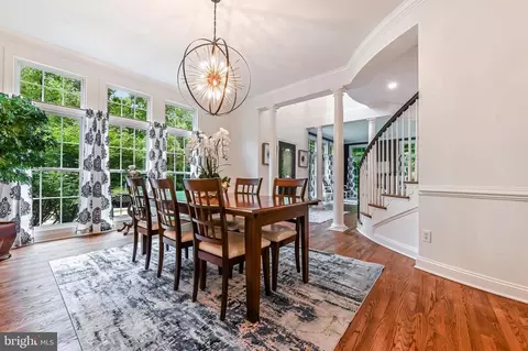 Dining - 3452 Monarch Dr, Edgewater, MD 21037 photo 2 of 4