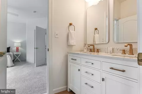 Bath - 3452 Monarch Dr, Edgewater, MD 21037 photo 10 of 12