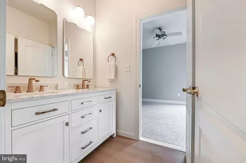 Bath - 3452 Monarch Dr, Edgewater, MD 21037 photo 9 of 12