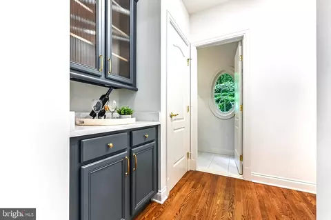 Entry Way - 3452 Monarch Dr, Edgewater, MD 21037 photo 8 of 16