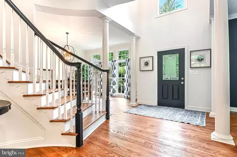 Entry Way - 3452 Monarch Dr, Edgewater, MD 21037 photo 3 of 16