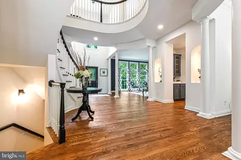 Entry Way - 3452 Monarch Dr, Edgewater, MD 21037 photo 4 of 16