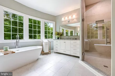 Bath - 3452 Monarch Dr, Edgewater, MD 21037 photo 3 of 12