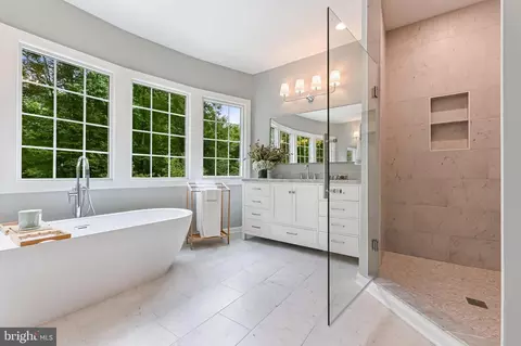Bath - 3452 Monarch Dr, Edgewater, MD 21037 photo 4 of 12