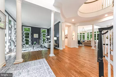 Entry Way - 3452 Monarch Dr, Edgewater, MD 21037 photo 2 of 16
