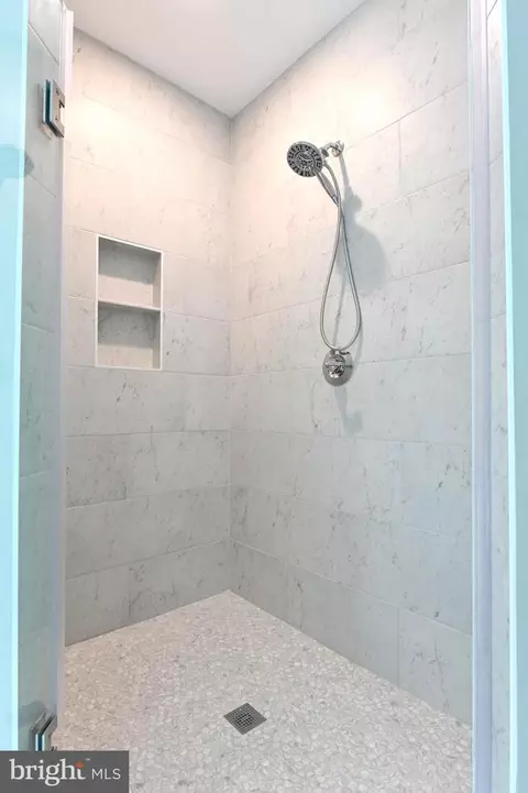 Bath - 3452 Monarch Dr, Edgewater, MD 21037 photo 6 of 12