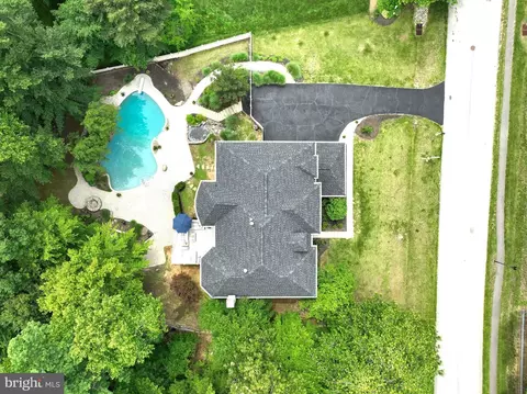 View/Area - 3452 Monarch Dr, Edgewater, MD 21037 photo 1 of 12