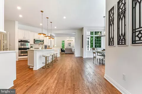 Entry Way - 3452 Monarch Dr, Edgewater, MD 21037 photo 5 of 16