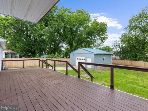 Exterior - 8475 Sexton Rd, Pasadena, MD 21122 photo 3 of 7