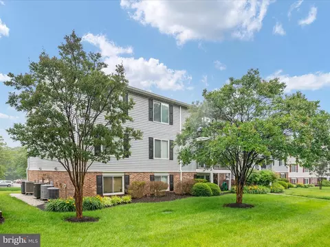 Exterior - 8036 D Abbey Ct #D, Pasadena, MD 21122 photo 5 of 7
