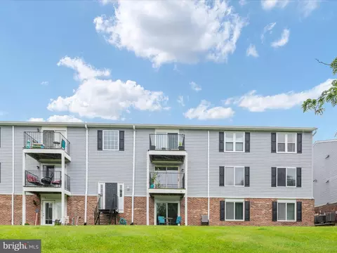 Exterior - 8036 D Abbey Ct #D, Pasadena, MD 21122 photo 6 of 7