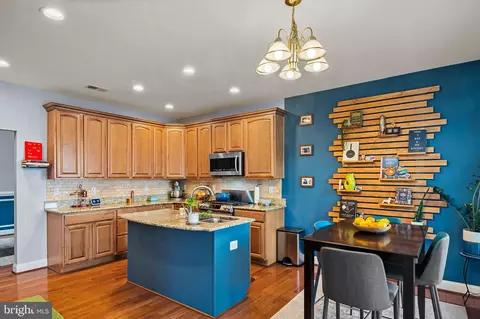 Kitchen - 7802 Harbor Rd, Pasadena, MD 21122 photo 1 of 4