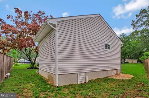 310 Claiborne Rd, Pasadena, MD 21122 photo 29