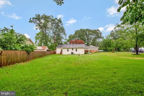 310 Claiborne Rd, Pasadena, MD 21122 photo 30