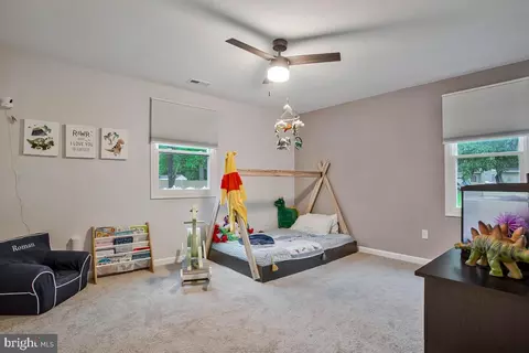 310 Claiborne Rd, Pasadena, MD 21122 photo 10
