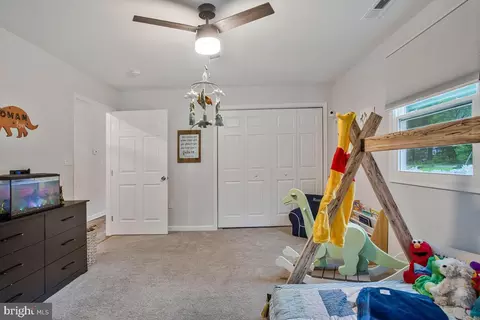 310 Claiborne Rd, Pasadena, MD 21122 photo 11