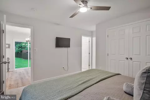 310 Claiborne Rd, Pasadena, MD 21122 photo 24