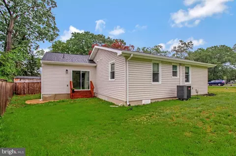 310 Claiborne Rd, Pasadena, MD 21122 photo 28