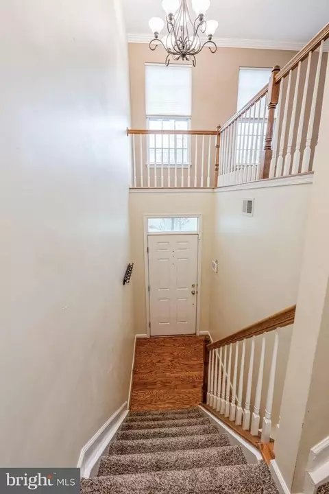 Entry Way - 3416 Barnhouse Dr, Edgewater, MD 21037 photo 3 of 5