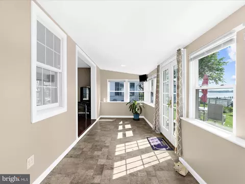 Entry Way - 336 Bar Harbor Rd, Pasadena, MD 21122 photo 2 of 3