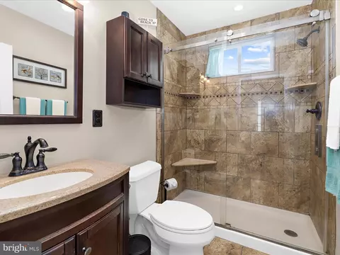 Bath - 336 Bar Harbor Rd, Pasadena, MD 21122 photo 1 of 1