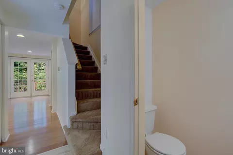 2566 Log Mill Ct, Crofton, MD 21114 photo 3