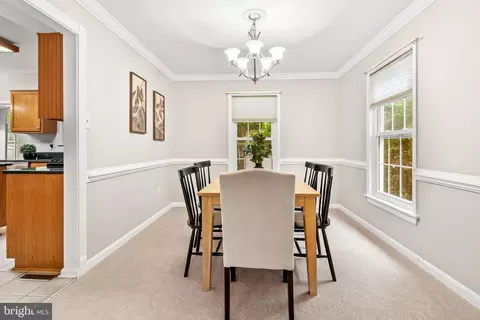Dining - 1301 Saran Ct, Odenton, MD 21113 photo 3 of 4