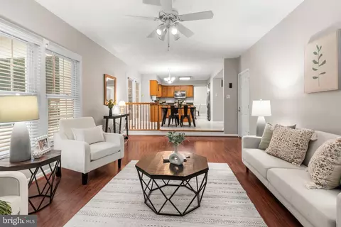 Living - 1301 Saran Ct, Odenton, MD 21113 photo 7 of 8