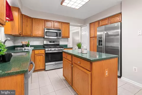 Kitchen - 1301 Saran Ct, Odenton, MD 21113 photo 3 of 5