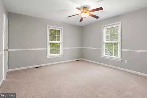 Entry Way - 1301 Saran Ct, Odenton, MD 21113 photo 4 of 6