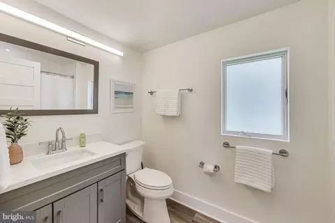 Bath - 966 Walnut Ave, North Beach, MD 20714 photo 1 of 2