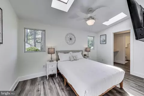 Bedroom - 966 Walnut Ave, North Beach, MD 20714 photo 1 of 6