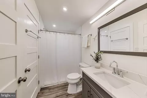 Bath - 966 Walnut Ave, North Beach, MD 20714 photo 2 of 2