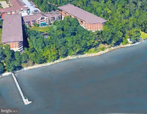 7101 Bay Front Dr #400, Annapolis, MD 21403