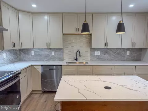 2503 Ambling Cir, Crofton, MD 21114