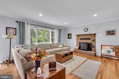 4097 Shoreham Beach Rd, Edgewater, MD 21037 photo 4
