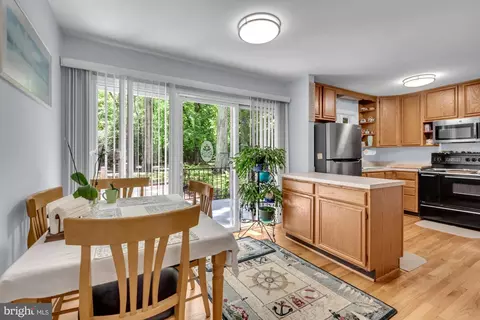 4097 Shoreham Beach Rd, Edgewater, MD 21037 photo 9