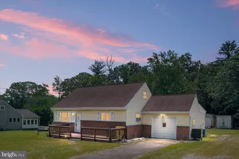 489 Martin Dr, Millersville, MD 21108