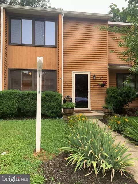 1364 Almond Dr, Annapolis, MD 21409
