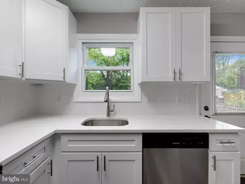 86 Summerfield Dr, Annapolis, MD 21403 photo 5