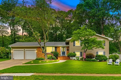 316 Fernwood Dr, Severna Park, MD 21146