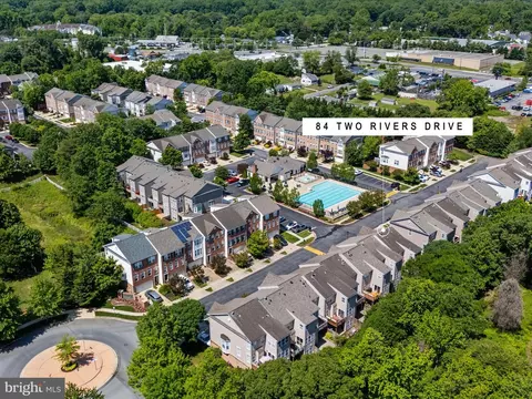 View/Area - 84 Two Rivers Dr, Edgewater, MD 21037 photo 6 of 7