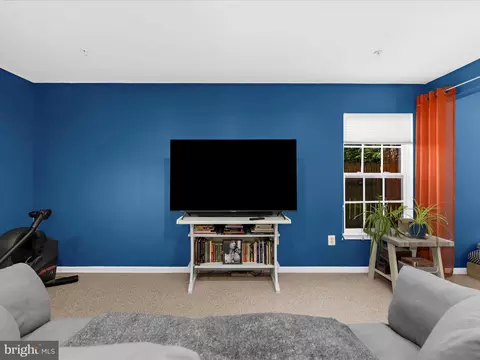 Living - 84 Two Rivers Dr, Edgewater, MD 21037 photo 6 of 6
