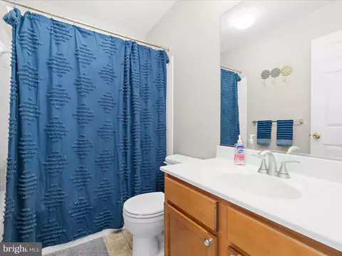 Bath - 84 Two Rivers Dr, Edgewater, MD 21037 photo 6 of 7