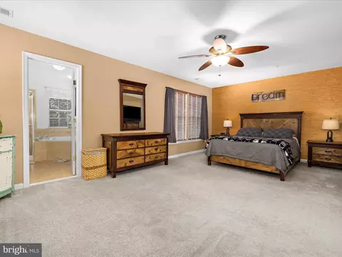 Bedroom - 84 Two Rivers Dr, Edgewater, MD 21037 photo 1 of 9