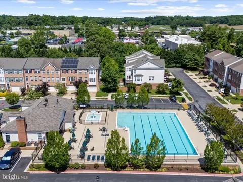 View/Area - 84 Two Rivers Dr, Edgewater, MD 21037 photo 3 of 7