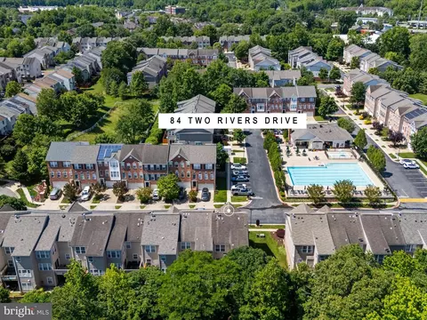 View/Area - 84 Two Rivers Dr, Edgewater, MD 21037 photo 1 of 7