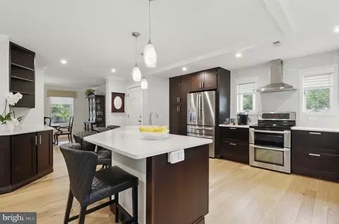 Kitchen - 1367 Cedar Ave, Annapolis, MD 21403 photo 4 of 5